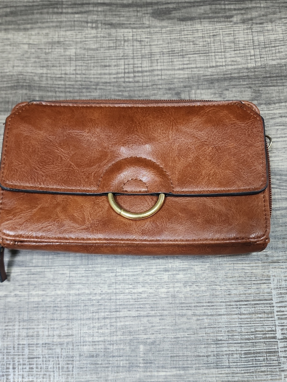 Bueno Brand Classic Brown Leather Crossbody Wallet with Gold Ring Accent